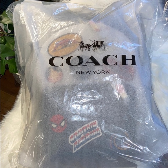 Coach │ Marvel West Backpack In Signature Canvas - Picture 16 of 16